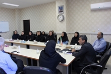 برگزاری نشست صمیمی مدیر امور آموزش و تحصیلات تکمیلی با کارکنان